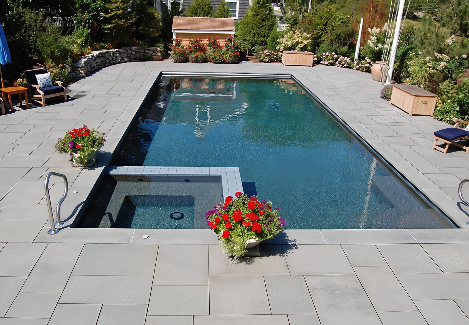 Attached spa in bluestone