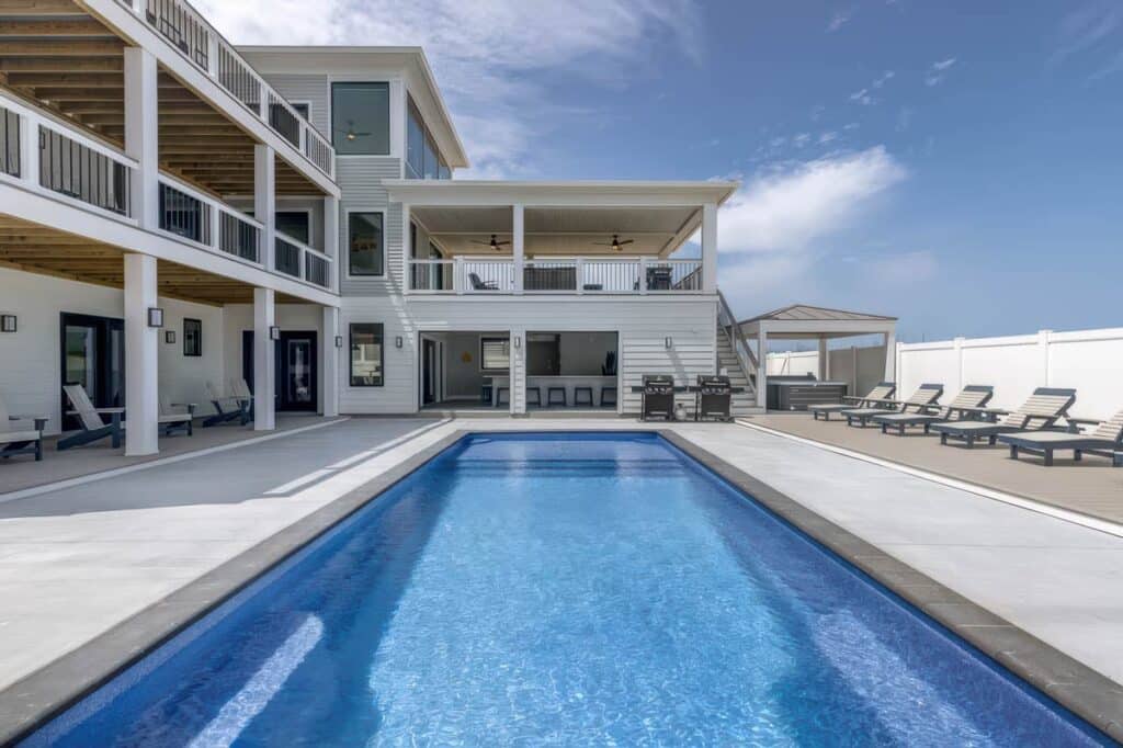 Corinthian 14 fiberglass pool by Latham