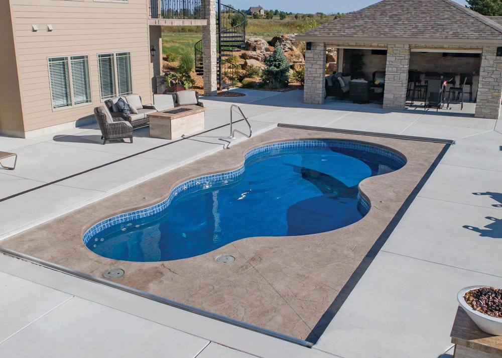 Axiom 14 fiberglass pool by Latham