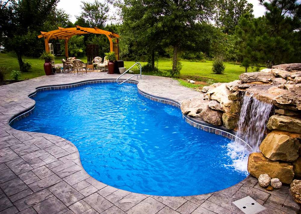 Bermuda 16.35 fiberglass pool by Latham