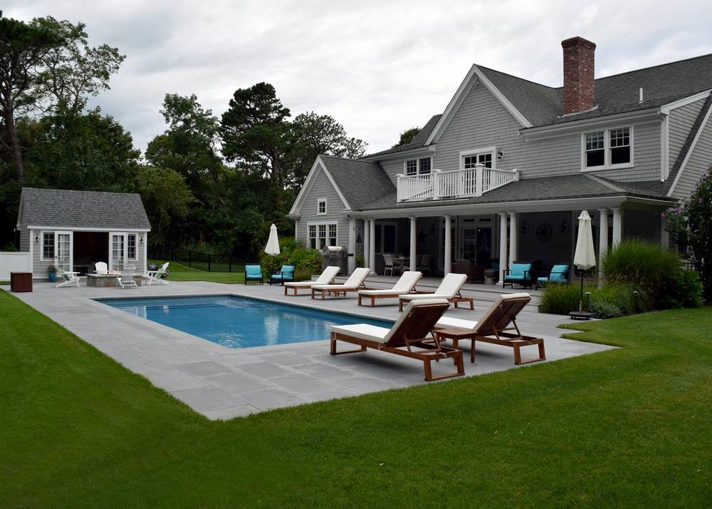 Lake Shore fiberglass pool by Latham