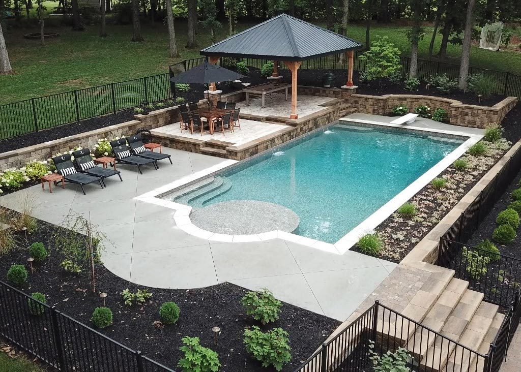 Patrician vinyl liner pool shape