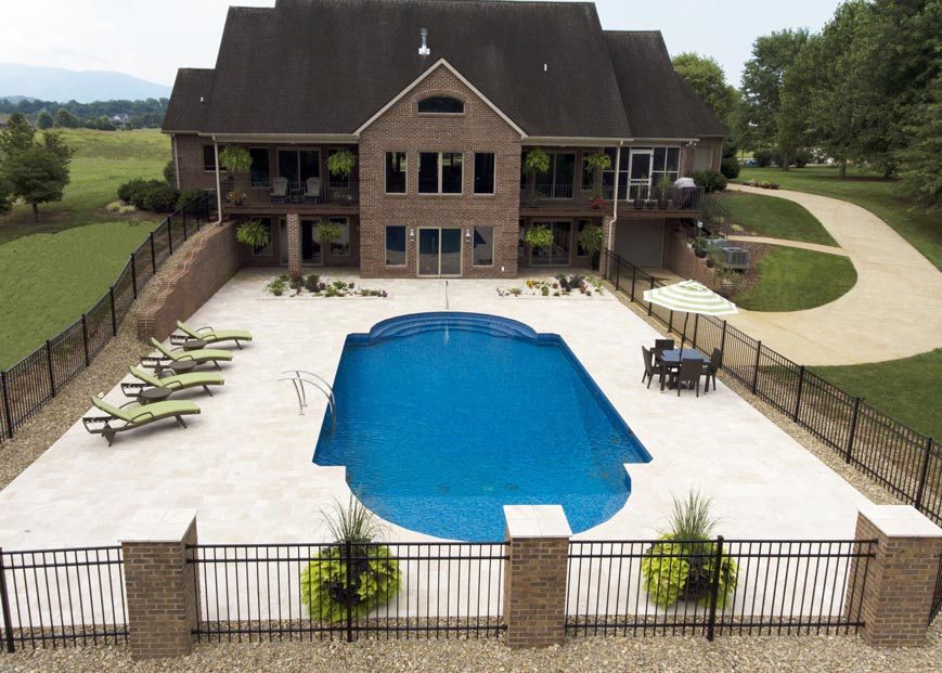 Roman vinyl liner pool shape