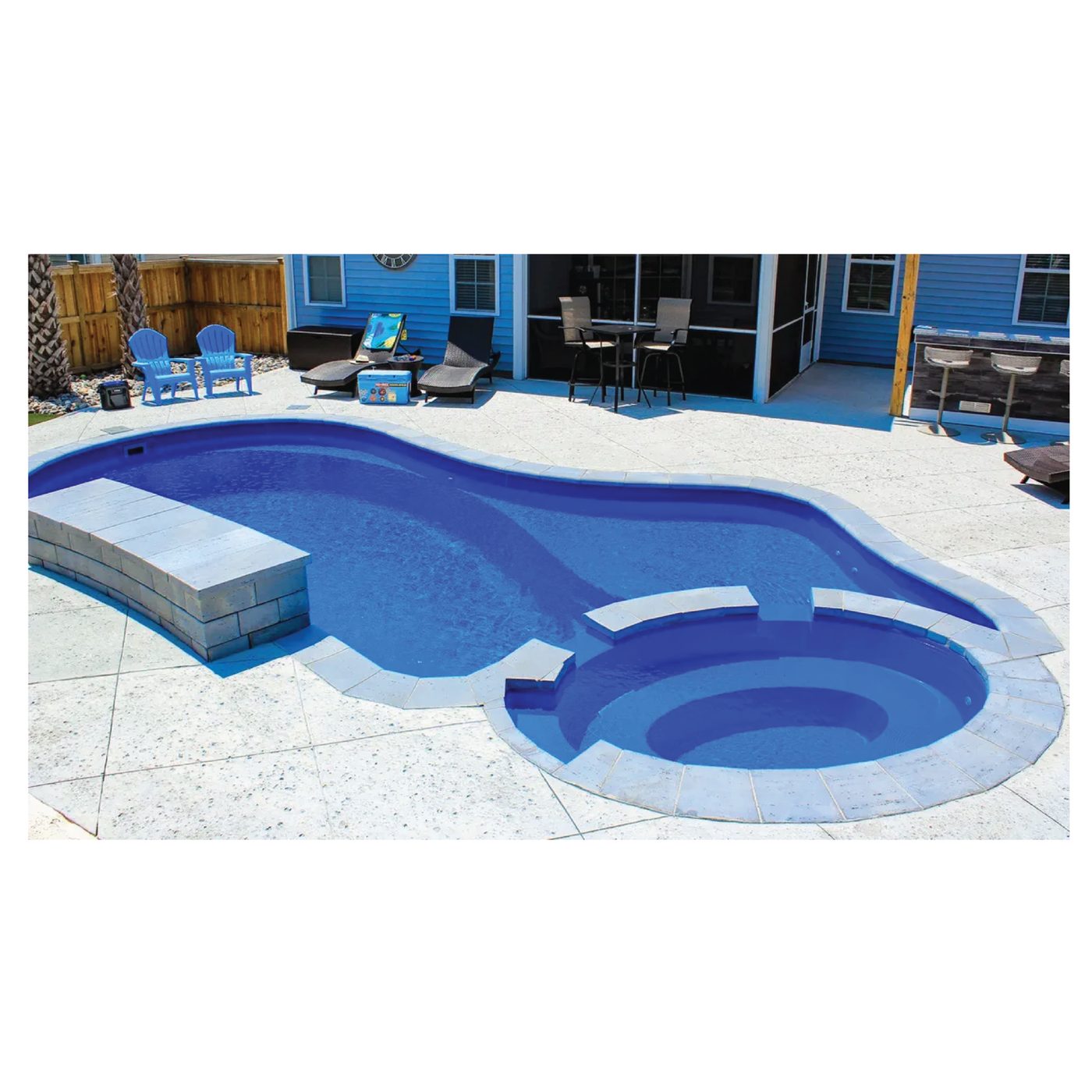 The Brilliant fiberglass pool by Imagine Pools